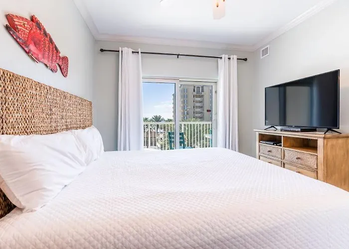 Crystal Tower 305 By Youngs Suncoast *